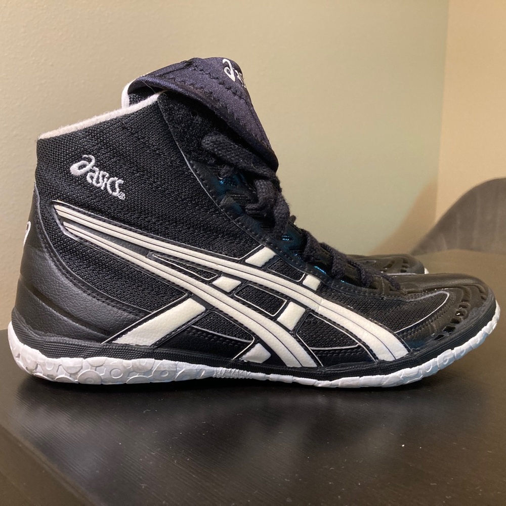 Asics Fuerte Wrestling MMA Boxing Shoes Men’s Size 9.5 Black White JY503 - Picture 3 of 13